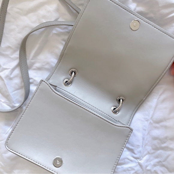 Tory Burch Small Gray Crossbody Bag - Picture 3 of 7